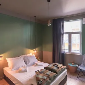 Apartment Beautiful Location Mouse