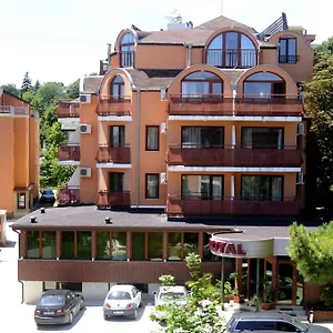 3* Hotel Royal