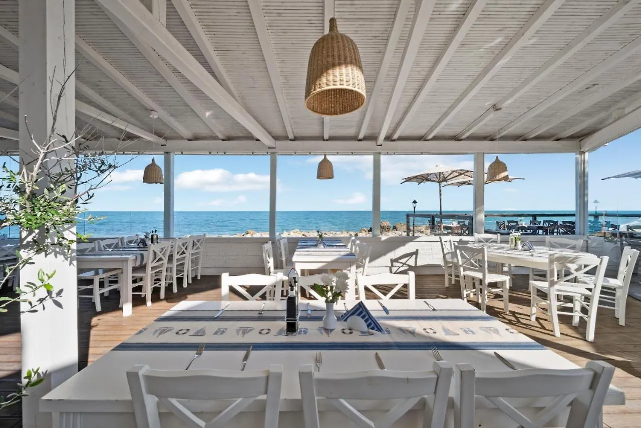 Hvd Riviera Beach Ultra All Inclusive & Mineral Pool - Private Beach & Free Parking Golden Sands Semesteranläggning (resort)